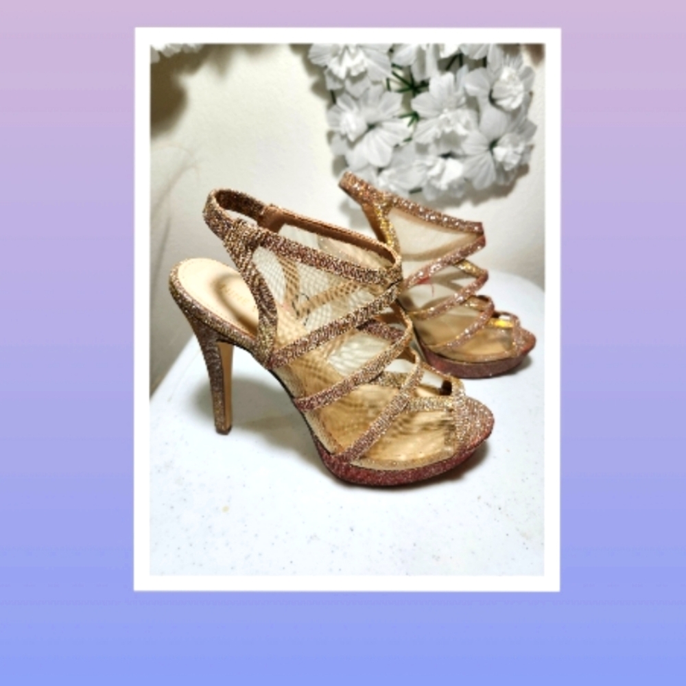 💫Nine West rose gold heels💫